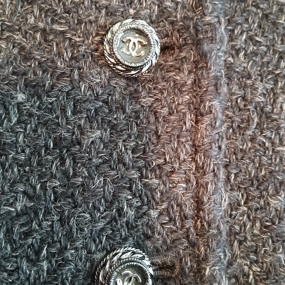 CHANEL Ladies Wool Jacket, Size 44 - Picture 4 of 14